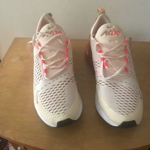 Nike 270 Air Max